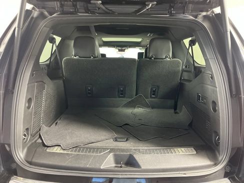 Certified 2023 Chevrolet Suburban High Country w/ Max Trailering Package AWD/4WD image 10