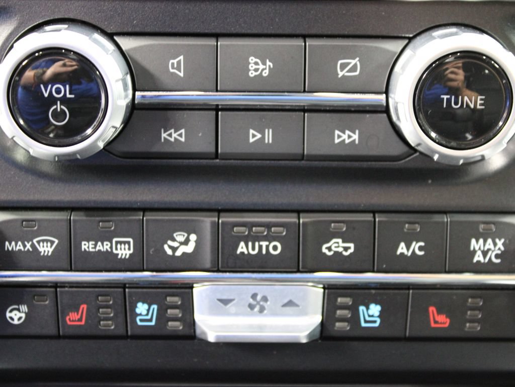 Used 2024 Ford F250 Lariat w/ Tremor Off-Road Package AWD/4WD image 72