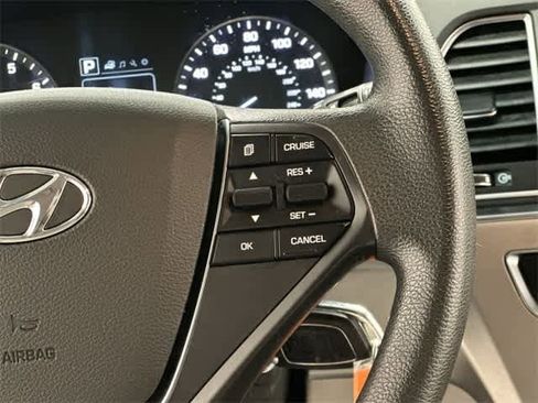 Used 2017 Hyundai Sonata SE image 9