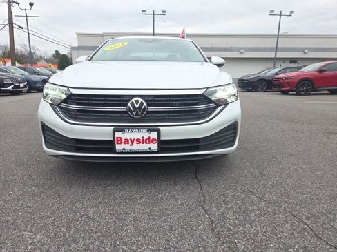 Used 2024 Volkswagen Jetta S image 11