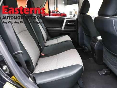 Used 2015 Toyota 4Runner SR5 AWD/4WD image 23