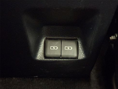 Certified 2024 Toyota 4Runner TRD Off-Road Premium image 36