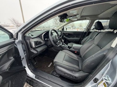 Used 2025 Subaru Outback Onyx Edition image 12