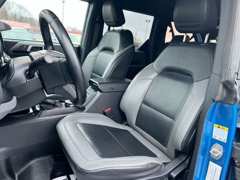 Used 2021 Ford Bronco Black Diamond image 15