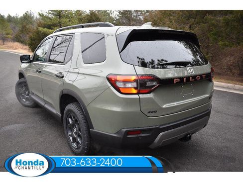 New 2026 Honda Pilot TrailSport image 5