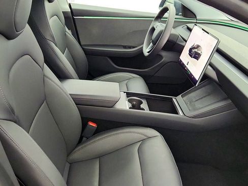 Used 2024 Tesla Model 3 image 28