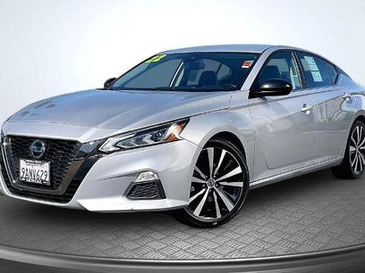 Used 2022 Nissan Altima 2.5 SR