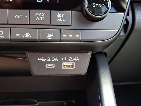 New 2026 Subaru Outback Limited AWD/4WD image 15