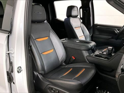 Used 2022 GMC Sierra 1500 AT4 w/ AT4 Premium Package image 7