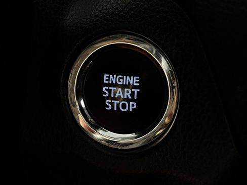 Certified 2025 Toyota RAV4 XLE FWD image 20