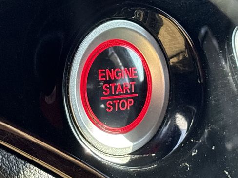 Used 2019 Honda Pilot Elite image 26