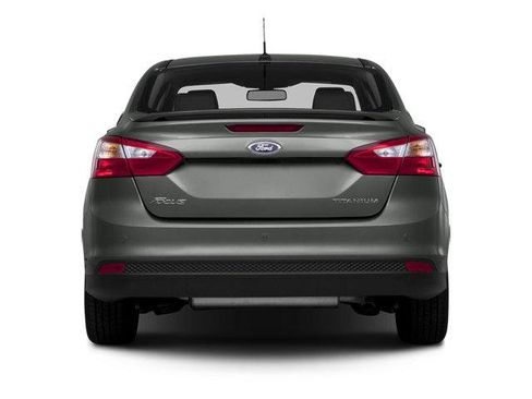 Used 2014 Ford Focus Titanium FWD image 5