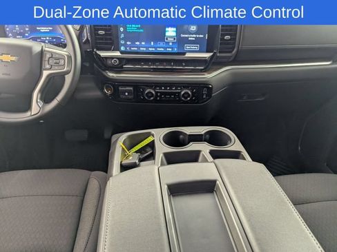 Used 2023 Chevrolet Silverado 1500 LT AWD/4WD image 26