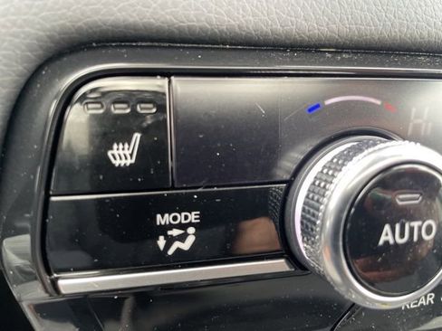 Used 2025 Honda Pilot Touring image 30