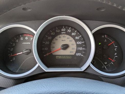 Used 2011 Toyota Tacoma 4x4 Double Cab image 10