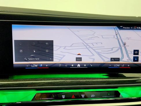 Used 2023 BMW i7 xDrive60 AWD/4WD image 17