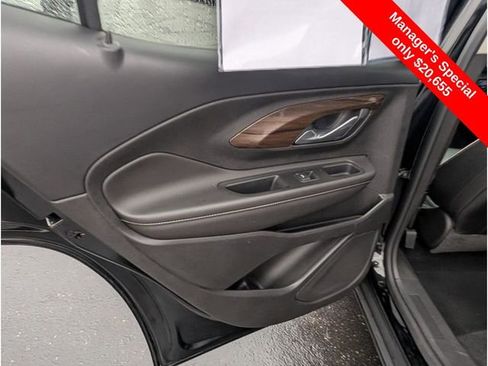 Used 2020 GMC Terrain Denali w/ Denali Premium Package image 11