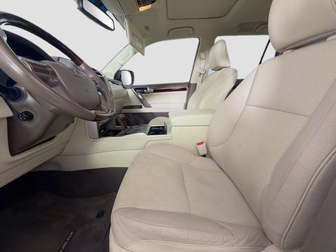 Used 2018 Lexus GX 460 Premium w/ Premium Package AWD/4WD image 13