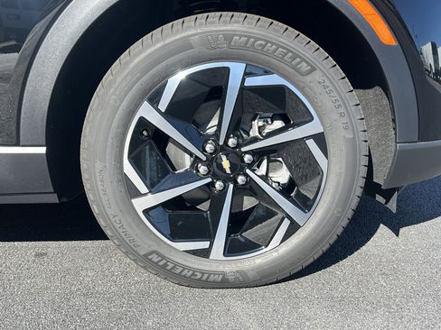 New 2026 Chevrolet Equinox EV LT AWD/4WD image 37