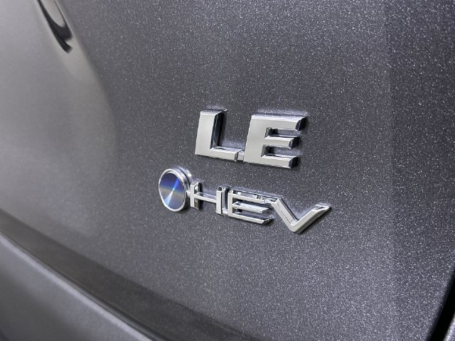 Used 2025 Toyota RAV4 LE AWD/4WD image 33