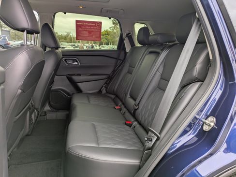 Certified 2024 Nissan Rogue Platinum w/ Platinum Premium Package image 15