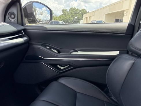 New 2026 Lincoln Navigator Reserve AWD/4WD image 23