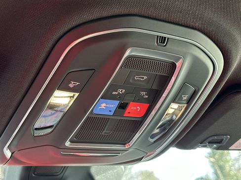 New 2026 Jeep Grand Cherokee Limited AWD/4WD image 13