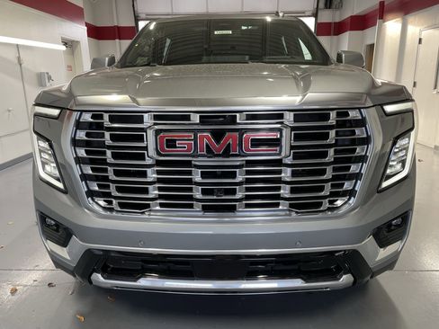 New 2026 GMC Yukon XL Denali image 2