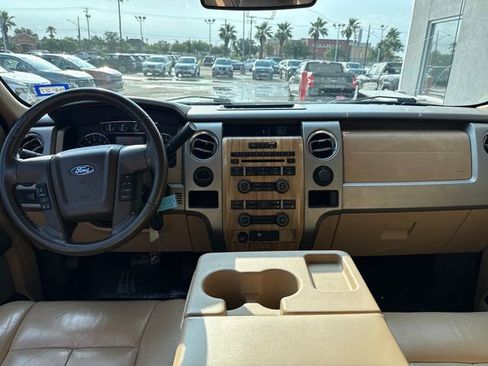 Used 2011 Ford F150 Lariat RWD image 12