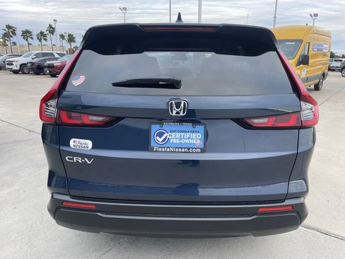 Used 2025 Honda CR-V LX image 4