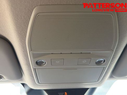 Used 2025 Nissan Kicks SR AWD/4WD image 11