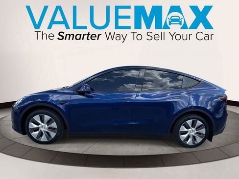 Used 2024 Tesla Model Y Long Range image 7