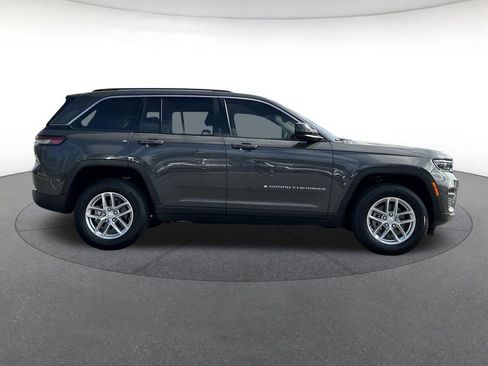 Certified 2023 Jeep Grand Cherokee Laredo X RWD image 7