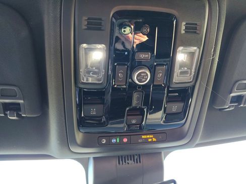 New 2026 Chevrolet Suburban Premier image 20