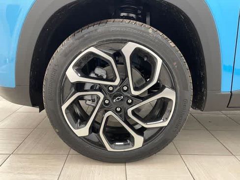 New 2026 Chevrolet Trax RS w/ Driver Confidence Package FWD image 9