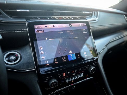 Used 2022 Jeep Grand Cherokee L Overland image 24