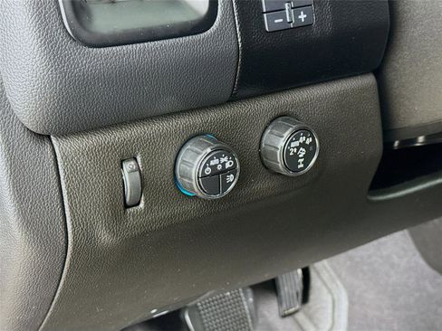 Used 2021 Chevrolet Colorado ZR2 w/ ZR2 Midnight Special Edition image 11