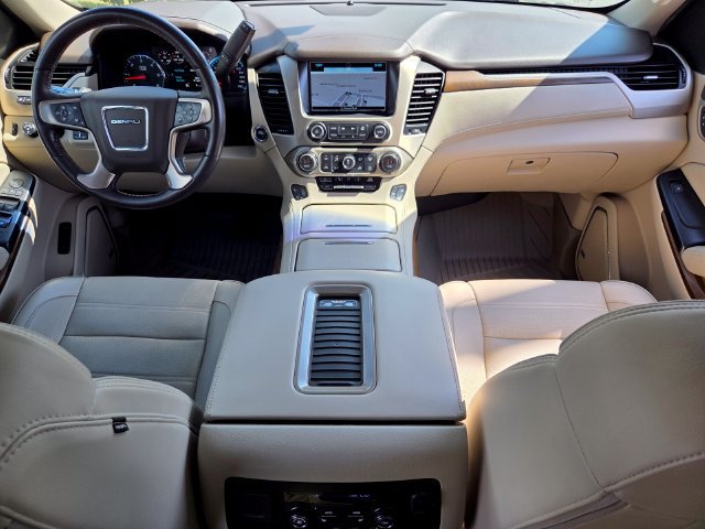 Used 2019 GMC Yukon Denali w/ Denali Ultimate Package AWD/4WD image 15