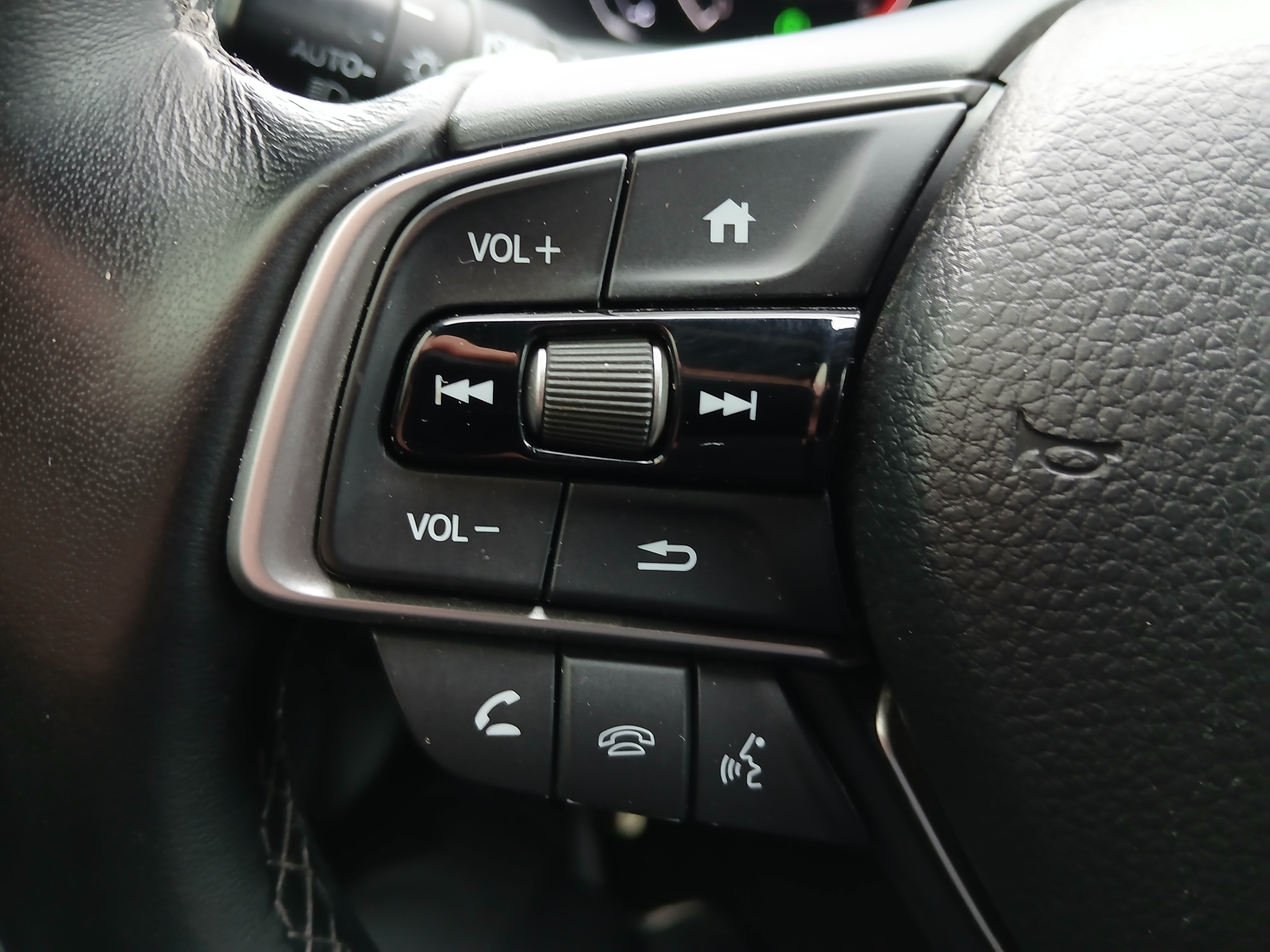 Used 2019 Honda Accord Sport image 11