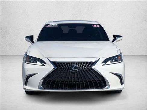 Used 2024 Lexus ES 300h w/ Premium Package FWD image 2