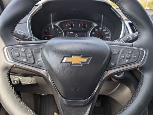 Used 2024 Chevrolet Equinox LT FWD image 21