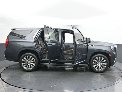 Used 2021 GMC Yukon Denali w/ Denali Premium Package image 60