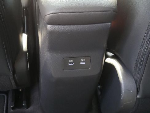 New 2026 Nissan Kicks SR image 17