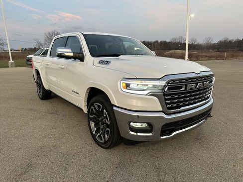 Used 2025 RAM 1500 Limited image 10