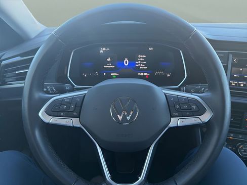 Used 2023 Volkswagen Jetta SE image 18