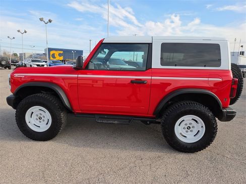 Used 2024 Ford Bronco Heritage Edition image 2