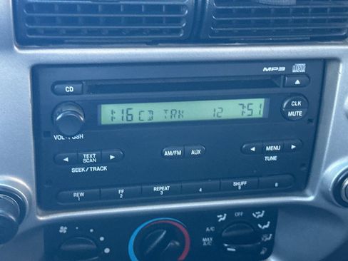 Used 2011 Ford Ranger XLT image 15