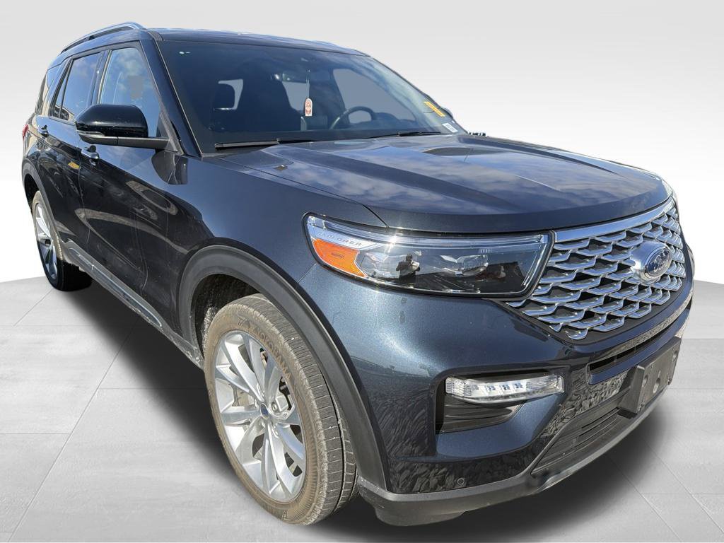 Used 2023 Ford Explorer Platinum w/ Technology Package AWD/4WD image 17