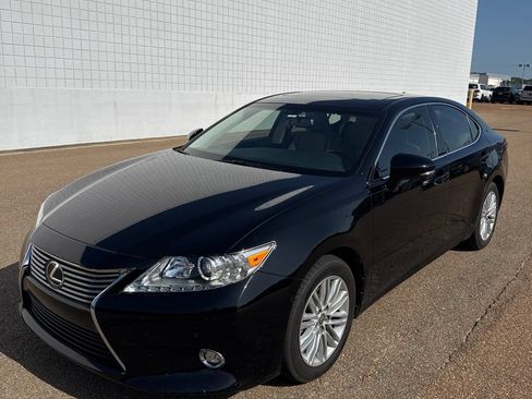Used 2015 Lexus ES 350 w/ Luxury Package FWD image 15