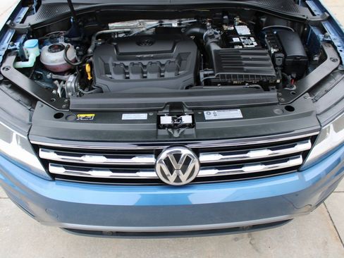 Certified 2020 Volkswagen Tiguan SEL image 31
